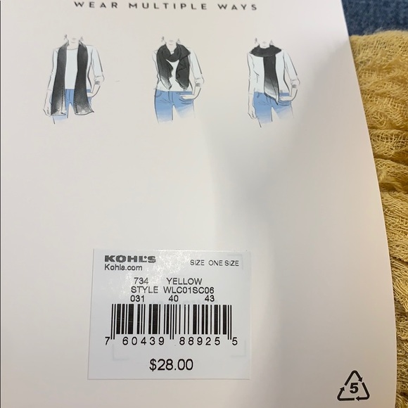 LC Wrap woven crinkle scarf in yellow - Picture 5 of 6